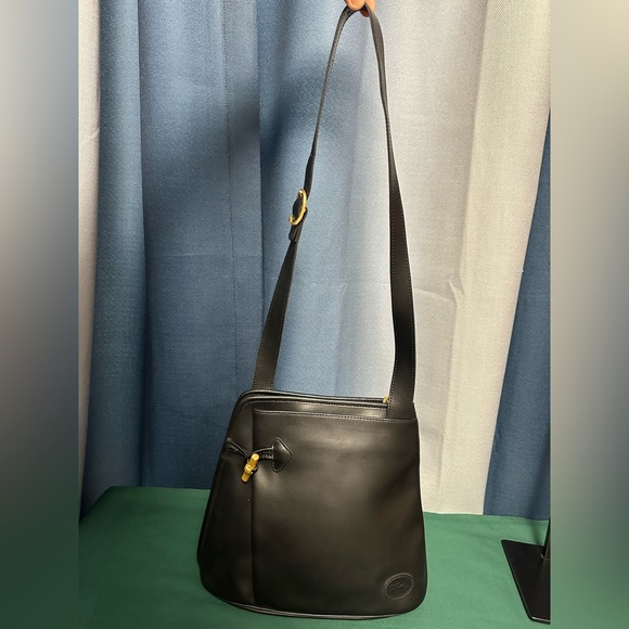 Longchamp Elegant Black Leather Men's Bag